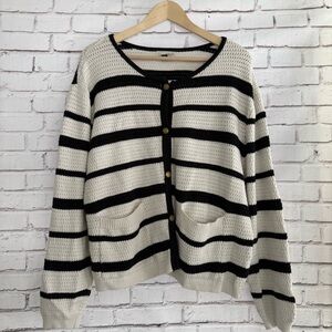 Universal Thread Black and White Striped Cardigan‎